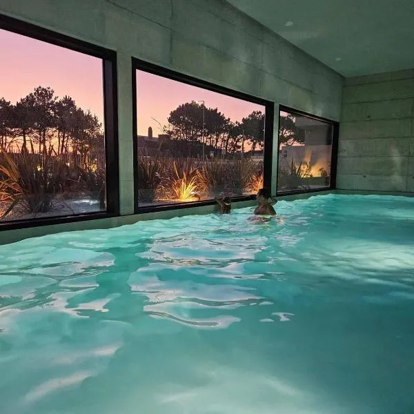 GuestReady - Seaside oasis in private condo, hotel em Apúlia