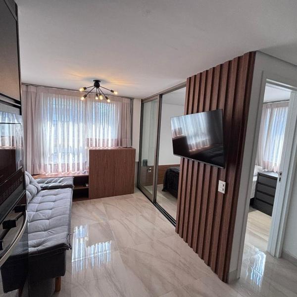 Lindo e moderno apartamento em Pinheiros com wi-fy, vaga de garagem, academia, piscina ao lado da Rua Oscar freire - Foto 4