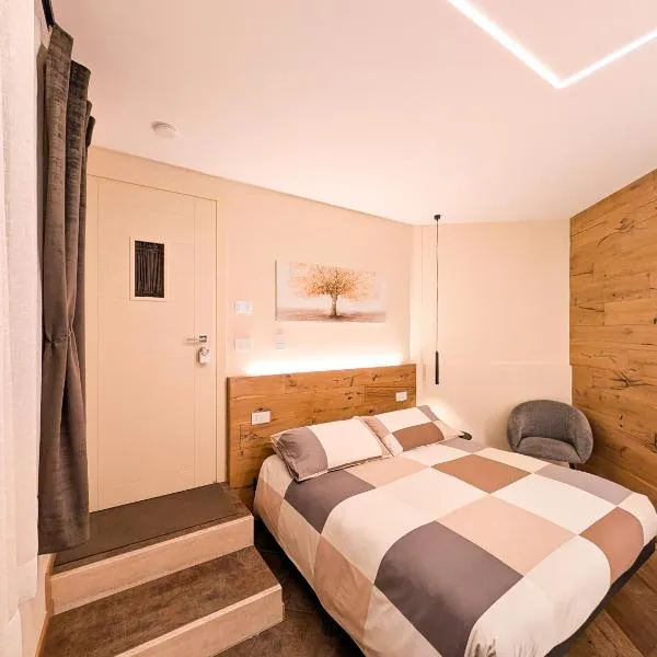 Lucalì Mountain Room, hotel v destinaci Ponte di Legno