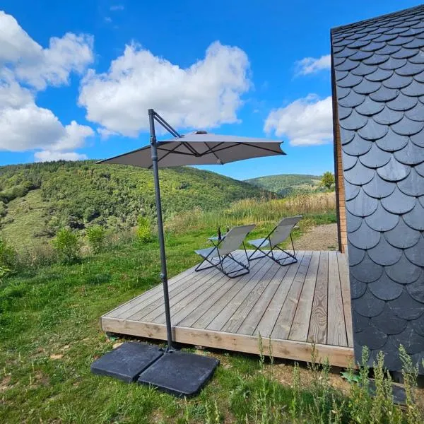 La cabane de Romane - Mont Lozère, hotel in Le Bleymard