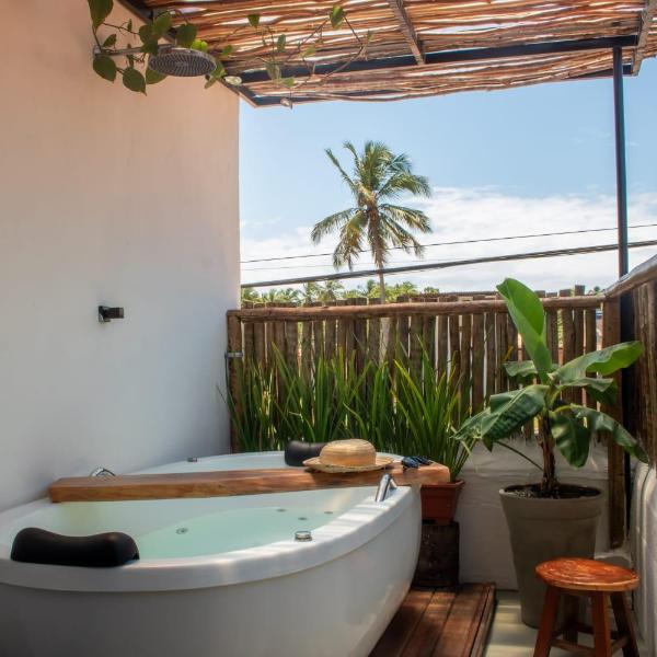 Nomad Palmeira Duplex com banheira aquecida,cama Queen, 5 min carro praia