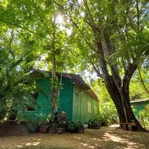 Silent Bungalow, hotel in Udawalawe