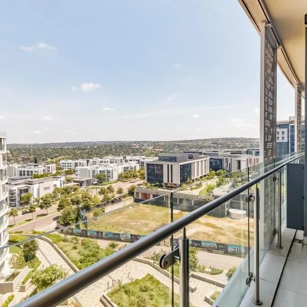 Ellipse Waterfall - Mall of Africa Access โรงแรมในมิดแรนด์