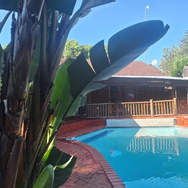 SMAPERS GUESTHOUSE, hotel en Brits