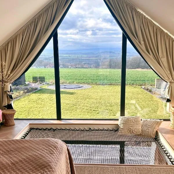 Hill41 kotlina kłodzka domki z sauną, hotel in Kłodzko