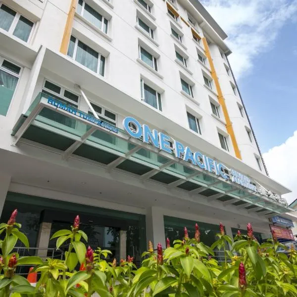 One Pacific Hotel and Serviced Apartments, hotel di Mount Pleasure