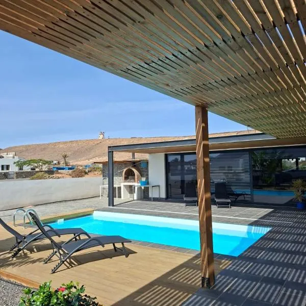 Chalet Los Molinos, hotel i La Oliva