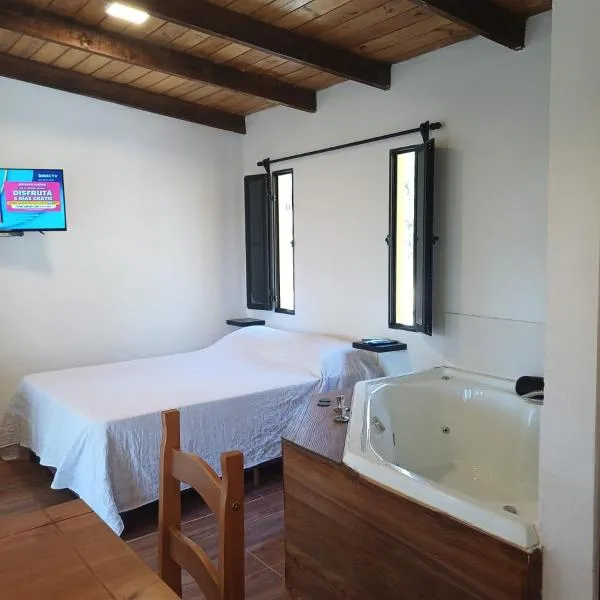 AIRES DEL BOSQUE Con JACUZZI, hotel in Punta del Diablo