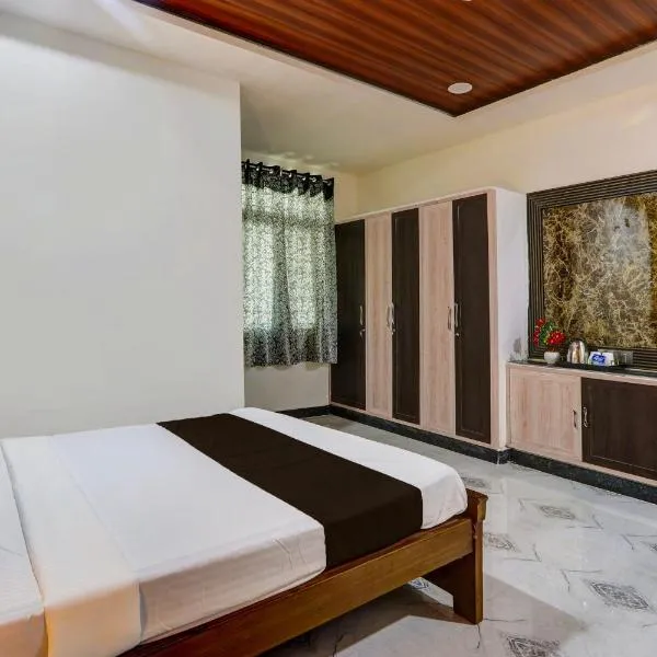 Super Collection O Gachibowli Phase 2 Near ISB, ξενοδοχείο στο Χιντεραμπάντ