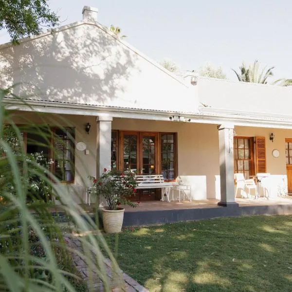 Avondrust Guest House, hotel v destinaci Graaff-Reinet