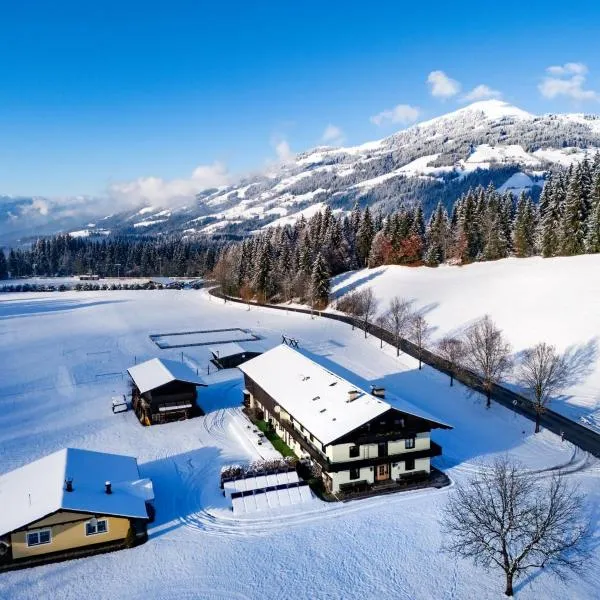 Berghütte Burgweghof Jugendgästehaus, hotel v destinaci Westendorf
