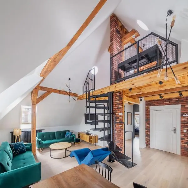 H Aparthotel โรงแรมในเอลก์