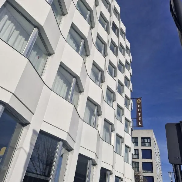 B&B HOTEL Massy Gare TGV, khách sạn ở Massy