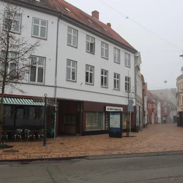 The Cozy Cave Odense Center, hotel in Odense