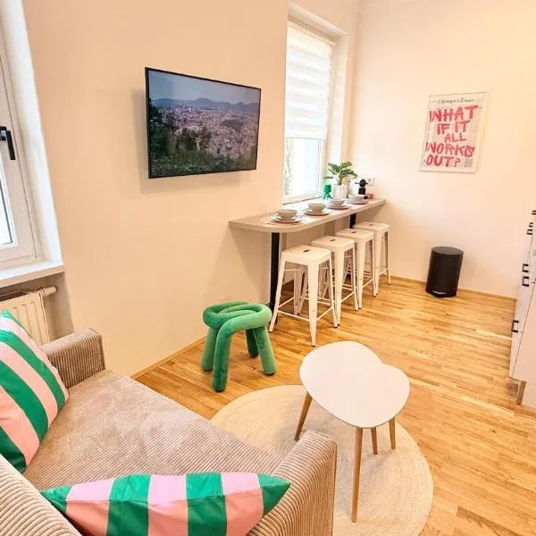 M8 ParkSide Studio Two, hotel a Graz