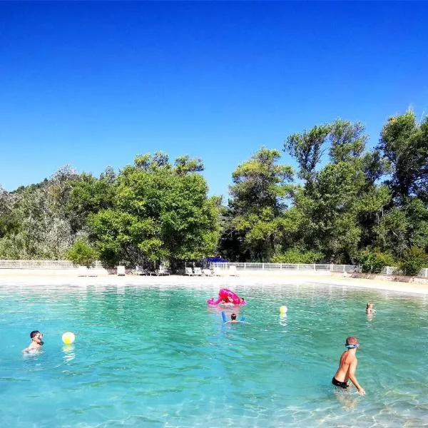 Camping Tikayan La Célestine - Maeva, hotel v destinácii Beynes