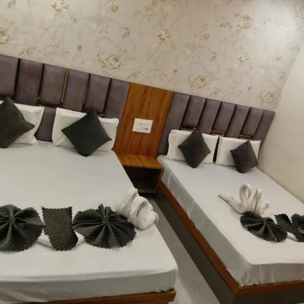 Grey stone- Two mints walk from Golden Temple, hotel in Amritsar