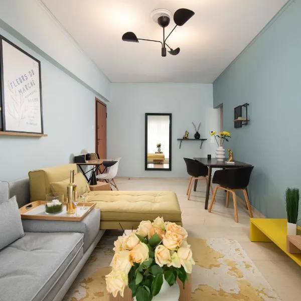Sea and City Voula Suite by First Class Properties, ξενοδοχείο στην Αθήνα