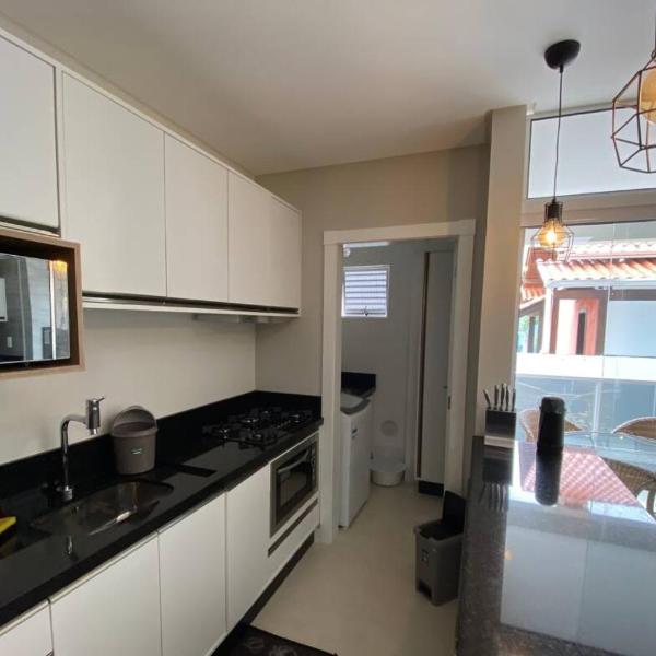 Apartamento Novo a 120 Metros da Praia do Mariscal