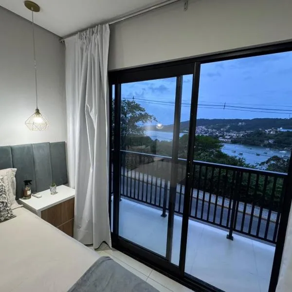 Jollie Loft em Calheiros Governador Celso Ramos, hotel in Governador Celso Ramos