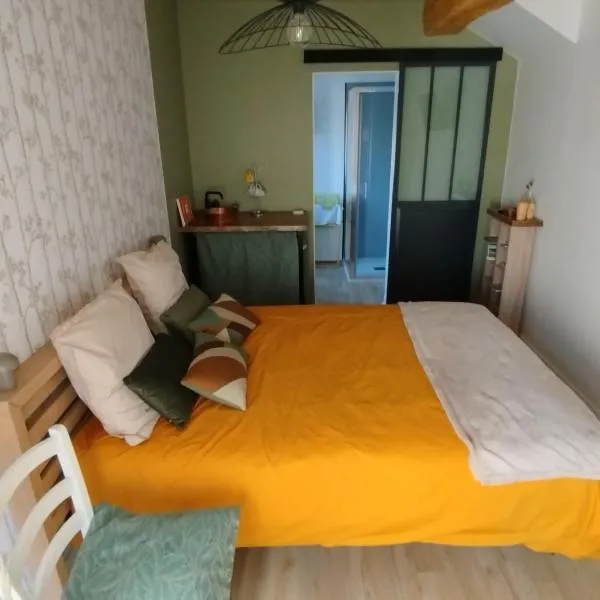 Chambre Nature Gould'Oie Zen – hotel w mieście Saint-André-Goule-dʼOie