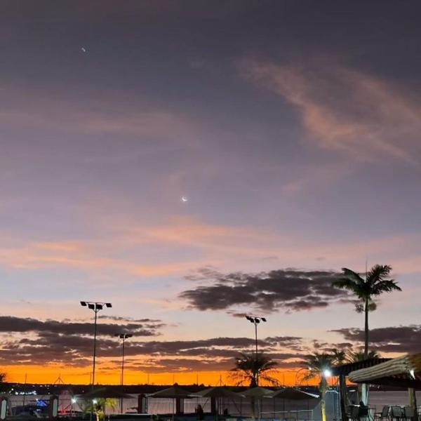 Flat Lake Side Hotel na beira do lago - Foto 4