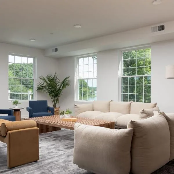 Boardwalk Hotel On Lake Anna By Kasa, hotel in Mineral