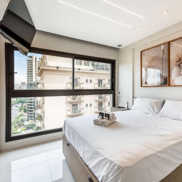 Studio com Piscina na Cobertura em Moema - IP1403