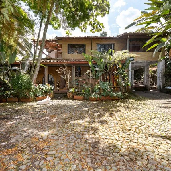 The Secret Buddha, hotel din Medellín