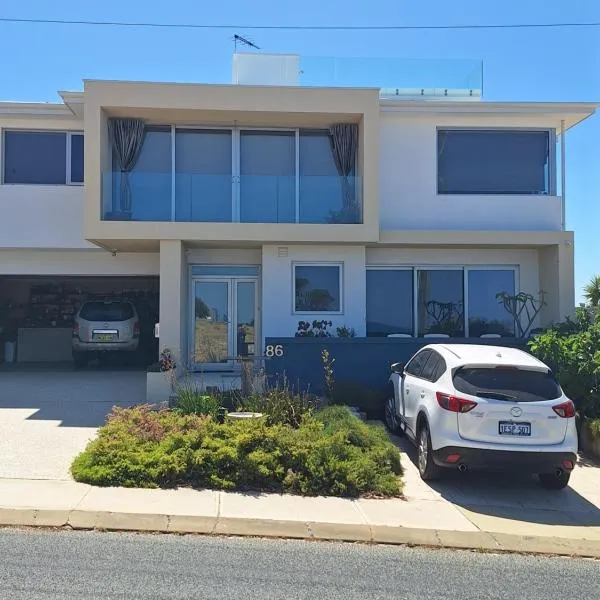 Sorrento Bluewater Apartment, hotel in Perth