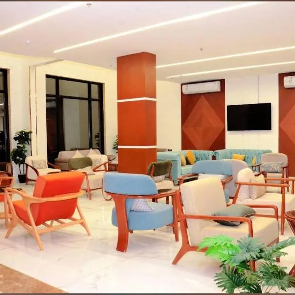 فندق لمسات الخير الفندقية, Hotel in Najran