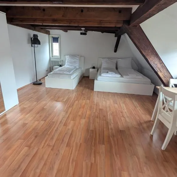 Triple room in a historic half-timbered house, Hotel in Rottenburg