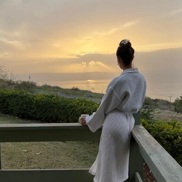 Sea of Galilee Panoramic View, hotel in Moshav Ramot