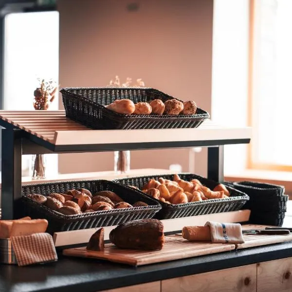 3100 Kulmhotel Gornergrat, hotel in Zermatt