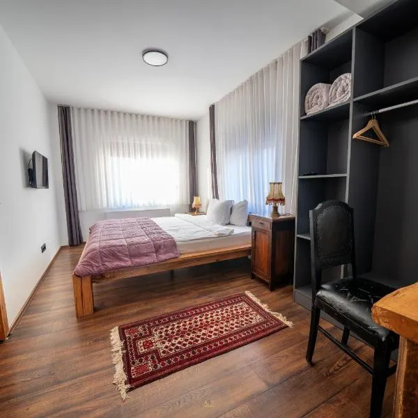 Doa Boutique Hotel, hotel a Pejë