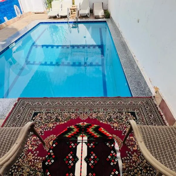 Tara Apartments, ξενοδοχείο στο Λούξορ