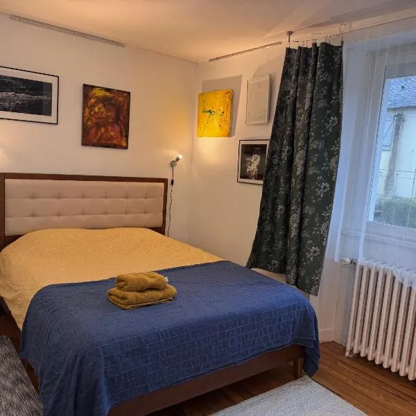 Villa Auguste chambres d'hôtes، فندق في كامبار