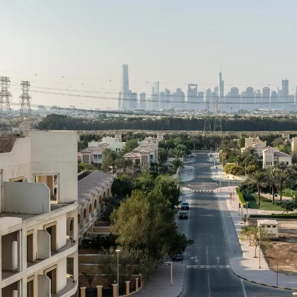 Samaya Holiday Homes - Cloud Stylish Suites with Balcony, khách sạn ở Dubai