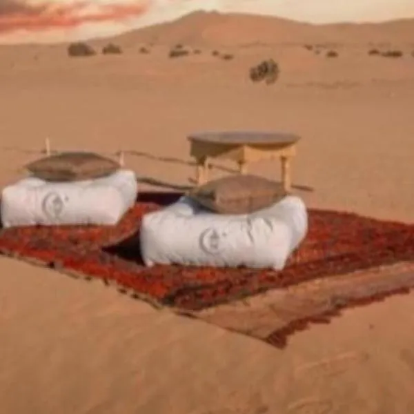 Merzouga Camping Sahara, hotel in Hassilabied