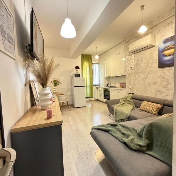 Luxury Lazar Towers Palas Mall Center Area, hotel i Iaşi