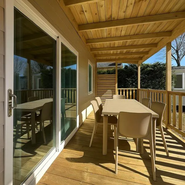 Volare Camp in Villaggio San Francesco, ξενοδοχείο σε Duna Verde