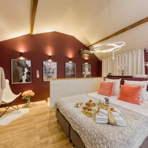 Chambre XXL, Luxueux, Home Cinéma, Jardin, hotel in Cormeilles-en-Parisis