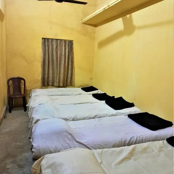 The OLD house, hotel in Bolpur