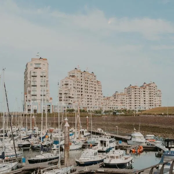 Kustverhuur, Appartement aan Zee, Port Scaldis 01061, hotel v destinaci Breskens