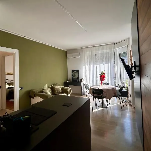 AMoR, hotel din Salò