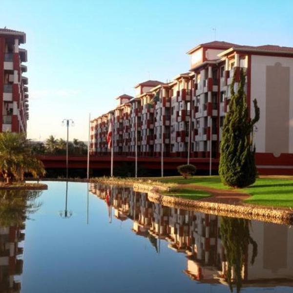 Flat Lake Side Hotel na beira do lago - Foto 5