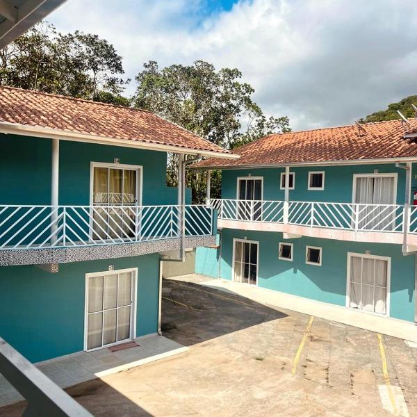 Apartamento com piscina e churrasqueira a 600m da praia