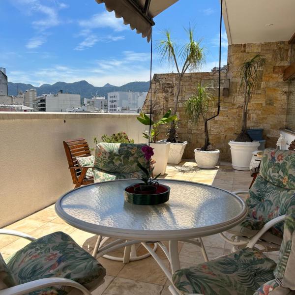 Luxury Penthouse in Ipanema Near the Beach