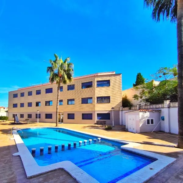 Apartamento con piscina en el Delta del Ebro, hotel in Sant Jaume d'Enveja