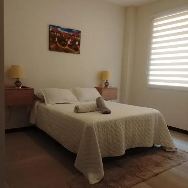 Garzonier vacacional, hotel in Sucre